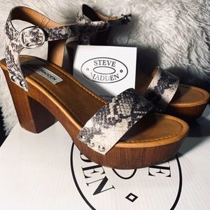 STEVE MADDEN SNEAK SKIN WEDGE HEELS